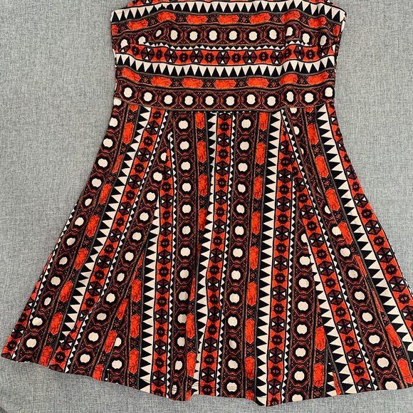 H&M Aztec Tribal Print Dress Large Sleeveless Round Neck Red Black White - Picture 3 of 13